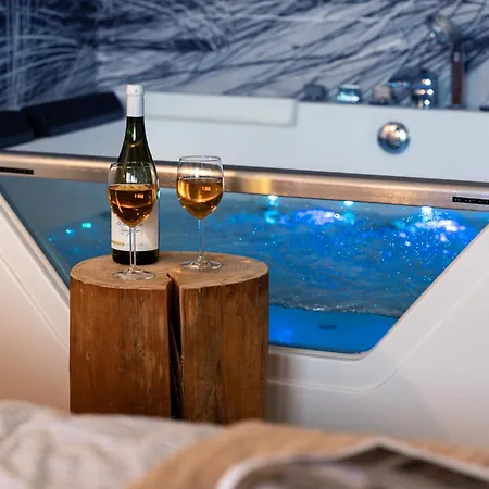 Z Jacuzzi & Sauna Chillout * 코워브제크