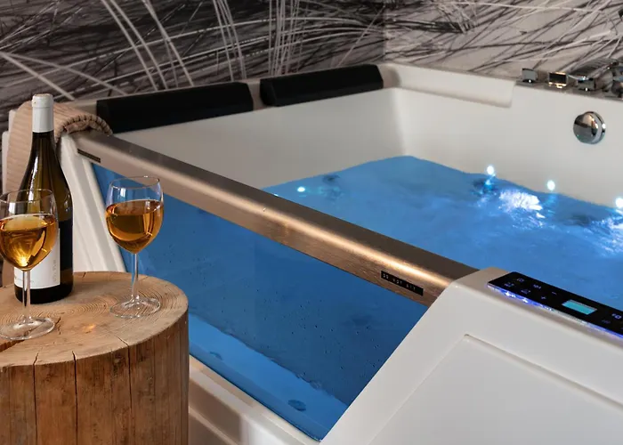 아파트 Z Jacuzzi & Sauna Chillout *