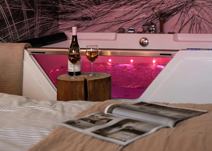 Z Jacuzzi & Sauna Chillout * 코워브제크